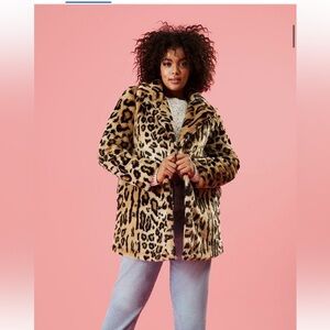 Forever 21 Leopard Print Faux Fur Teddy Coat in Tan and Black